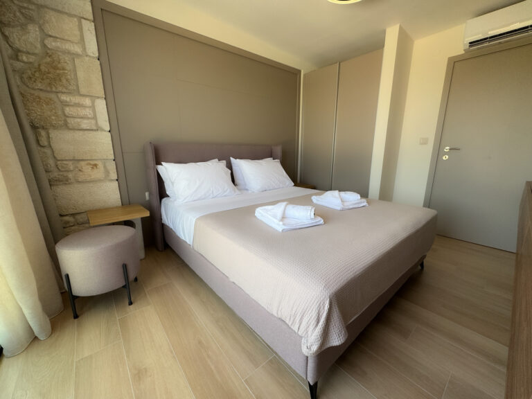 Villa's bedroom