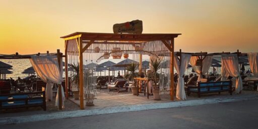 Encore Beach Bar