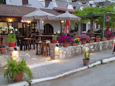 Silvis Milos Cafe & Breakfast